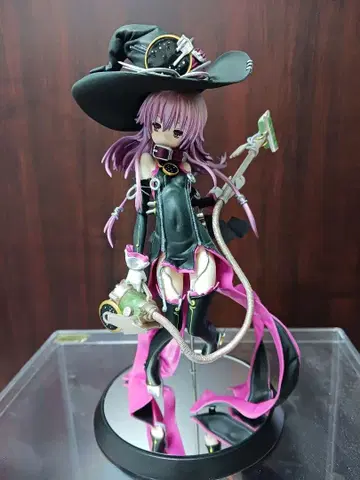 확산성 밀리오 아서 니무에 피규어