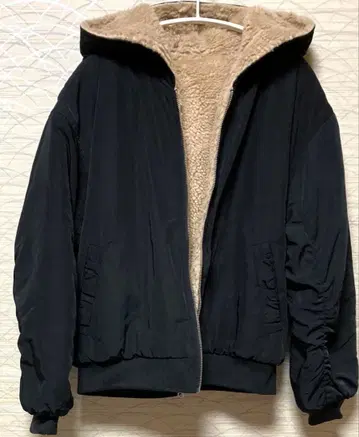 블랙 다운 자켓 점퍼 숏코트 후드 부착