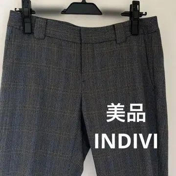새상품급 INDIVI 그레이 체크 무늬 앵클 팬츠 38 사이즈