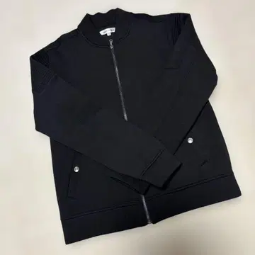 남성용 블랙 맨투맨 점퍼