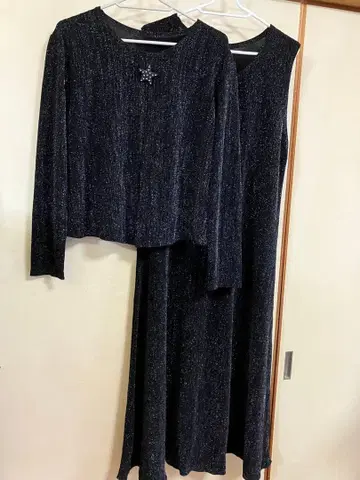 고급 반짝이는 블랙 글리터 셋업