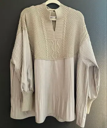 Vin 하이넥 플리츠 도킹 니트