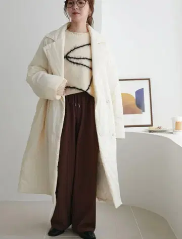 새상품 [ Discoat ] 충전솜 패디드 코트 아이보리