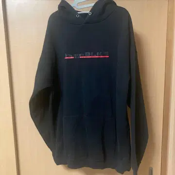huge BLKS 후드티
