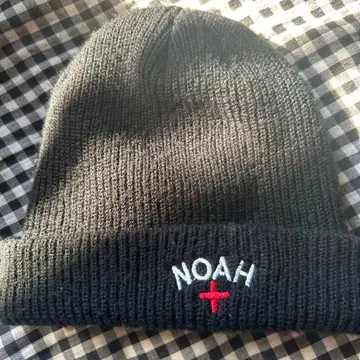 NOAH 닮은 블랙 비니 모자