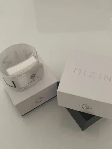 NiziU 라이트 스트랩
