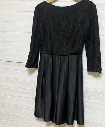 무릎 기장 원피스 9AR 긴팔 블랙