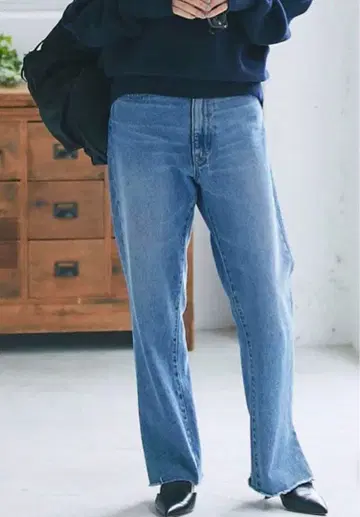 리브 드와 [ MONN.:. (몬) ] 플레어 데님 블루 사이즈 40