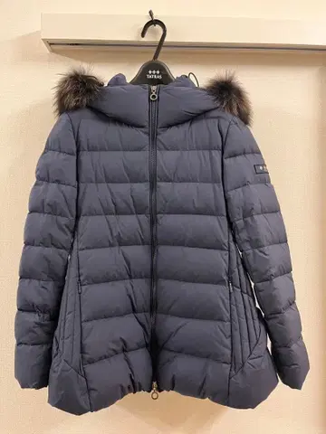 타트라스 TATRAS 네이비 다운 자켓 후드 부착