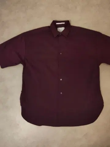 STUDIOUS 반팔 셔츠 버건디 사이즈 2