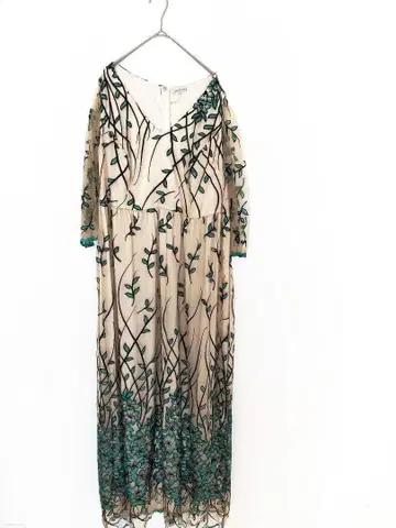 원피스 꽃무늬 자수 올 패턴 7부 소매 결혼식 포멀 원피스 베이지 경사