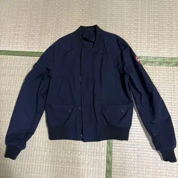 Canada Goose 네이비 블루종