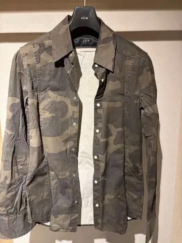 AKM 카모 패턴 긴팔 셔츠