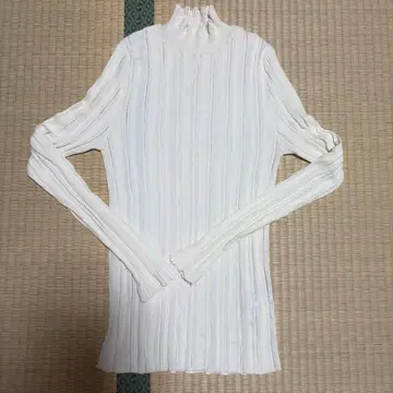 [ 1회만 착용 ] 스픽앤스팬 리브 니트 사이즈 F