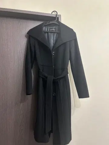 INDIVI 블랙 롱 코트 36