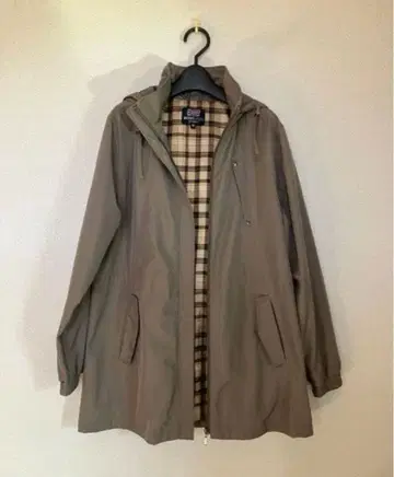 미치코 런던 여성용 마운틴 파카