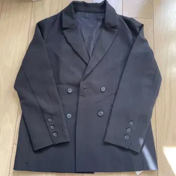 Louere 블랙 테일러드 자켓 L 사이즈