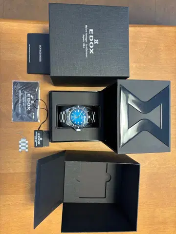 EDOX 스카이다이버 넵튜니안 1000m 방수 자동 손목시계