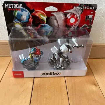 amiibo Metroid Dread Samus & E.M.M.I.