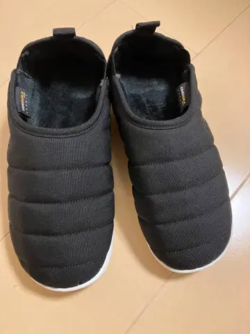 SUBU 블랙 슬립온