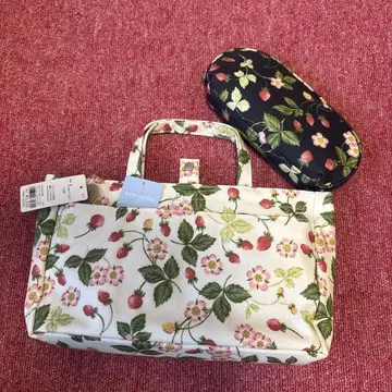 WEDGWOOD 딸기 무늬 파우치 안경 케이스