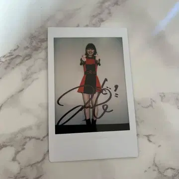 카미코쿠료 모에 앙쥬르므 친필 사인 폴라로이드