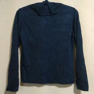 미사용 새상품 주름 가공 보틀넥 디자인 풀오버 티셔츠 일본제