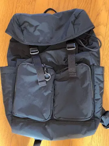 유니클로 멀티 포켓 백팩 [새상품급]