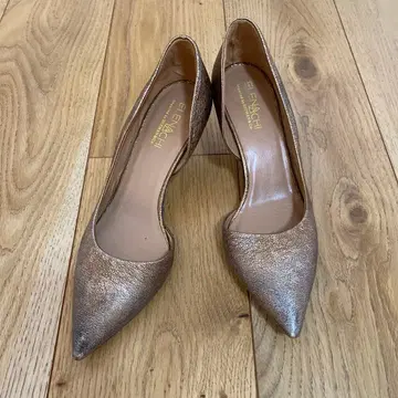 골드 스틸레토 펌프스 37