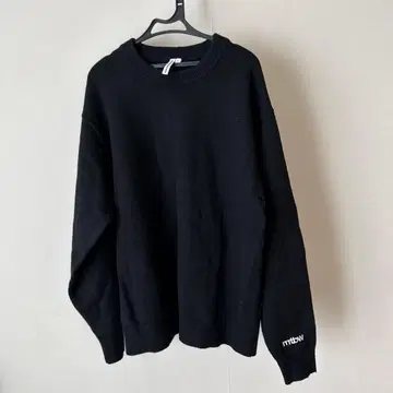 블랙 L 크루넥 스웨터