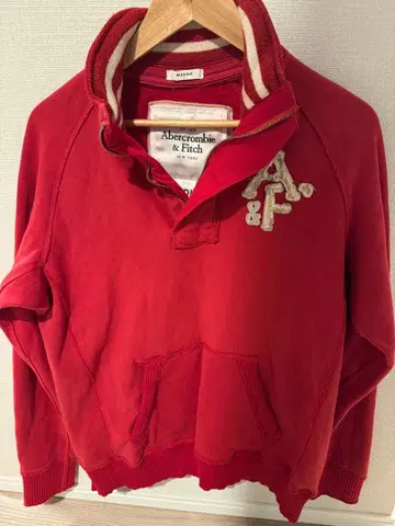 Abercrombie & Fitch 하프 지퍼 프리 스트레이너