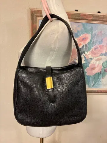 IVORNO 블랙 가죽 핸드백