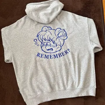 remember 지퍼 후드티 M 사이즈