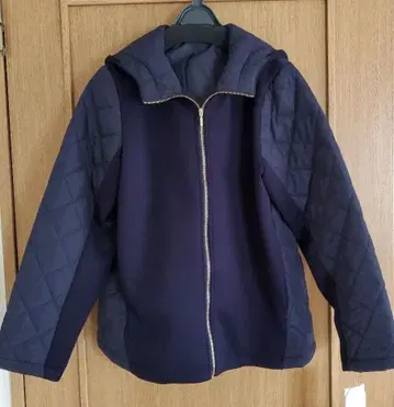 [미사용 택 포함] 퀼팅 자켓 네이비 M 사이즈