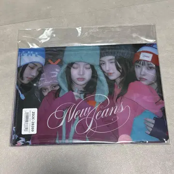 newjeans OMG 유니버셜 구매 혜택 클리어 파일 세트