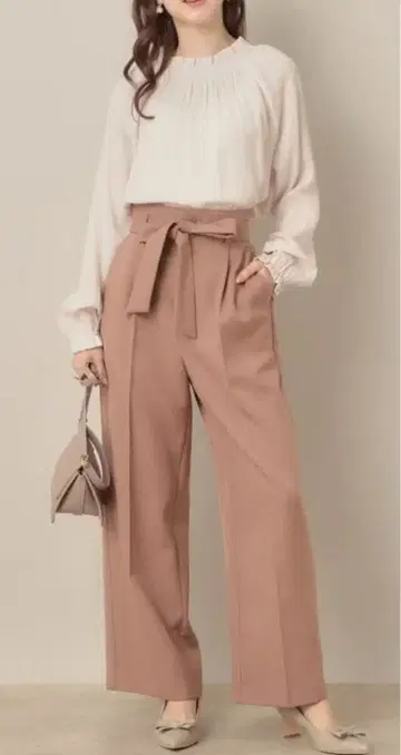 [ 새상품 미사용 ] 쿠튀르 브로치 허리 리본 와이드 팬츠