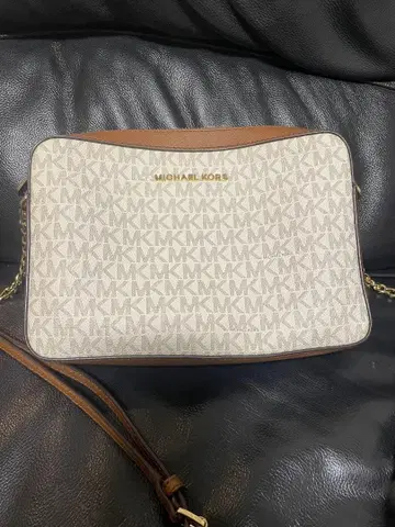 MICHAEL KORS MK 로고 숄더백