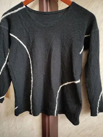 요건 레일, 바바구리 스웨터