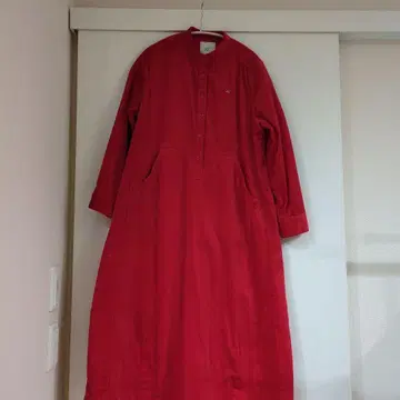 써니클라우드, pon의 빨간색 코듀로이 원피스 MP 사이즈