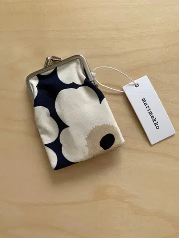 마리메꼬 새상품 2025년 Mini Unikko 가마구치 파우치