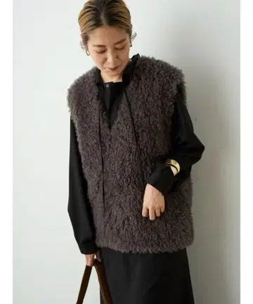 MIESROHE 미스 로에 서스테나 코쿤 퍼 베스트