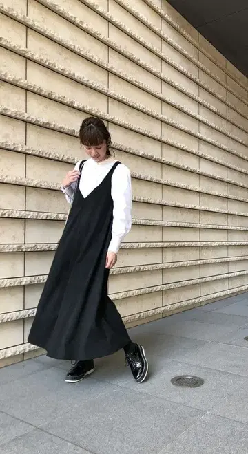 새상품급 ZARA의 스웨이드 느낌 롱 원피스 블랙 자라 사이즈 L