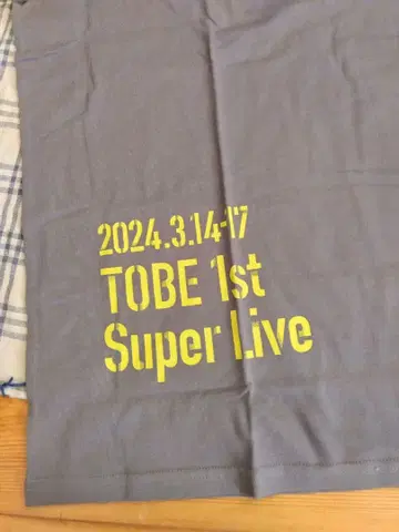 새상품 TOBE toHEROes 1st SuperLive T셔츠 그레이