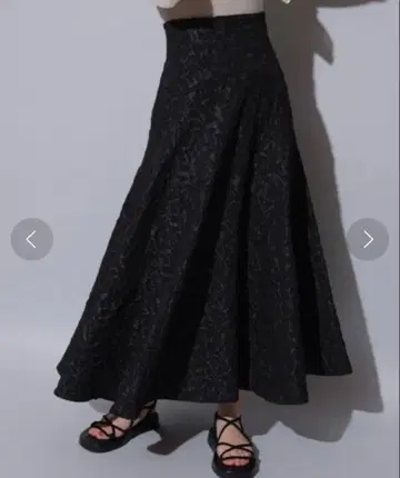 [ 새상품급 ] *Mystrada* 마이 스트라다 플라워 자카드 스커트