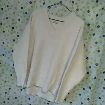 O10 새상품급 BAYFLOW 스웨터 니트 V넥 프리 사이즈