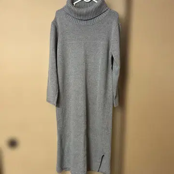 그레이 터틀넥 니트 원피스