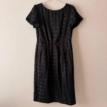 [ UNITED ARROWS ] 블랙 반팔 원피스 체크