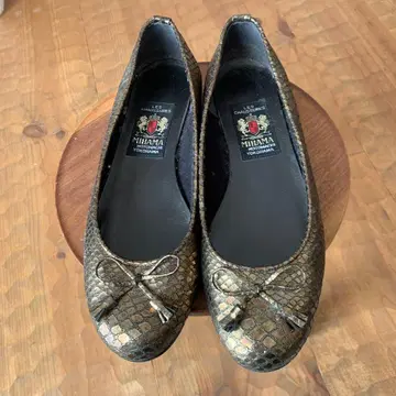 MIHAMA 골드 플랫슈즈