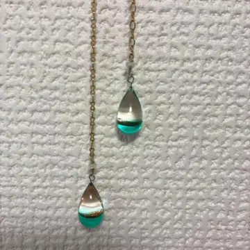 물방울 모양 크리스탈 목걸이