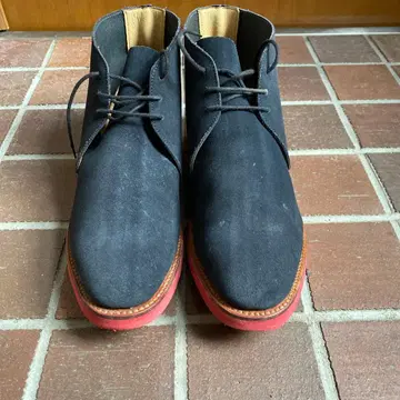 블랙 처카 부츠 빨간색 밑창